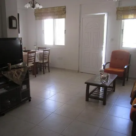 Papantonia Complex 17 Vila