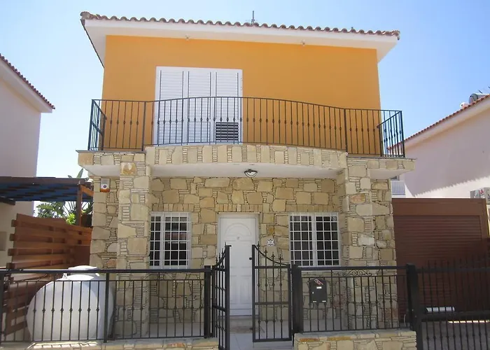 Vila Papantonia Complex 17