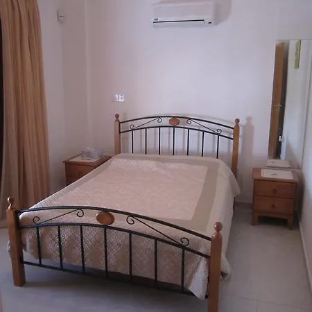 Papantonia Complex 17 فيلة بروتاراس