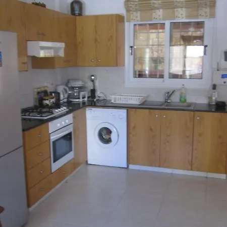 Papantonia Complex 17 וילה פרוטאראס