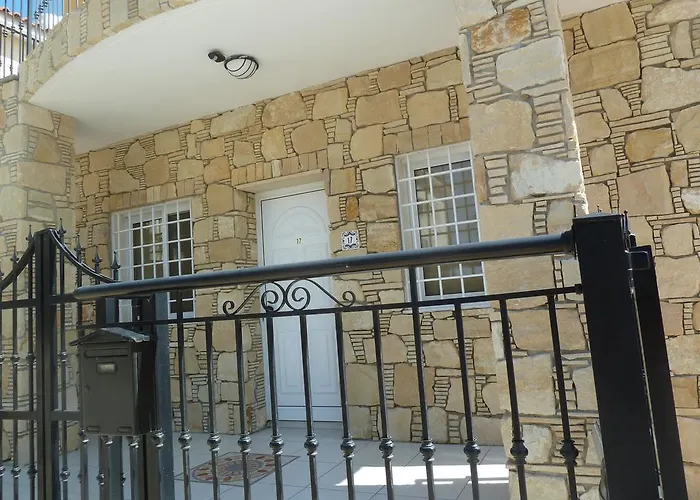 Papantonia Complex 17 Protaras